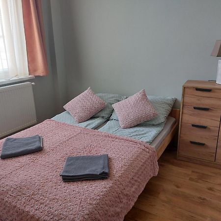 Akacvirag Airport Vendeghaz Apartment Debreţin Exterior foto