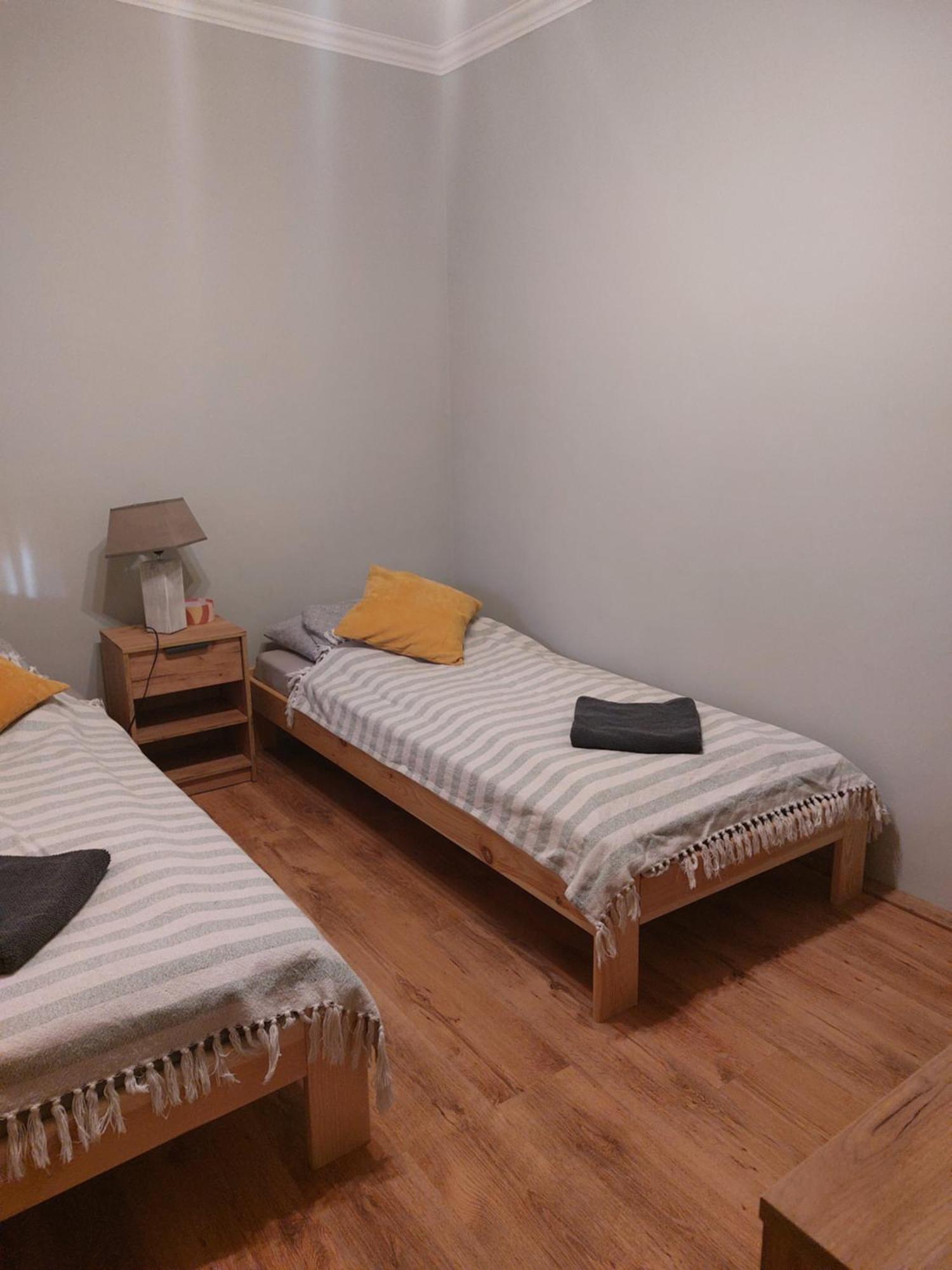 Akacvirag Airport Vendeghaz Apartment Debreţin Exterior foto